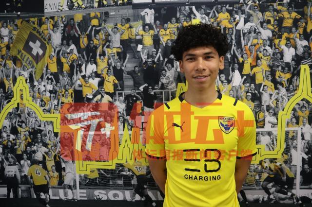 1646615995135004225.jpg 在牛津联队效力的本·戴维斯.jpg